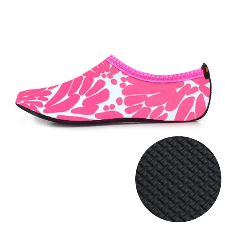 3mm Non-slip Rubber Embossing Texture Sole Figured Diving Shoes and Socks, One Pair(Pink)