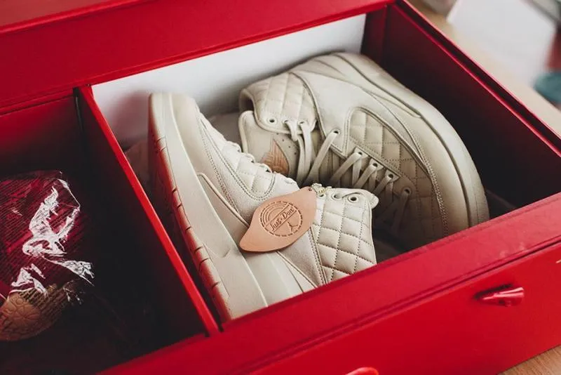 AIR JORDAN 2 RETRO JUST DON "BEACH" BOX SET