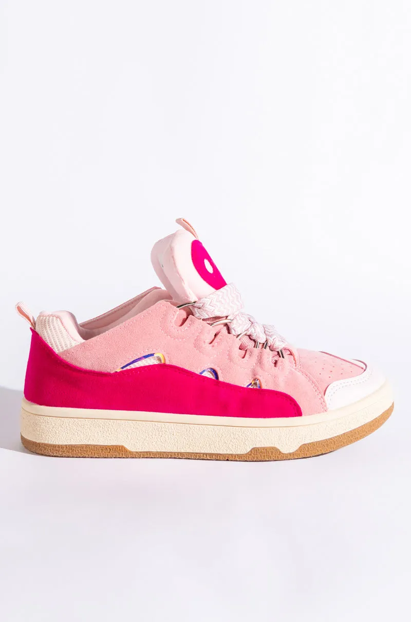 AKIRA ECLIPSE FLAT SNEAKER IN PINK