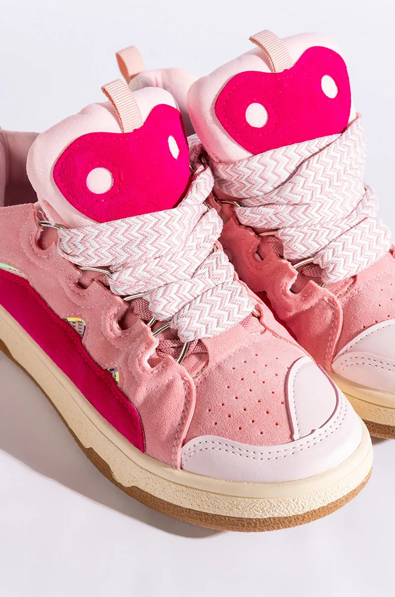 AKIRA ECLIPSE FLAT SNEAKER IN PINK