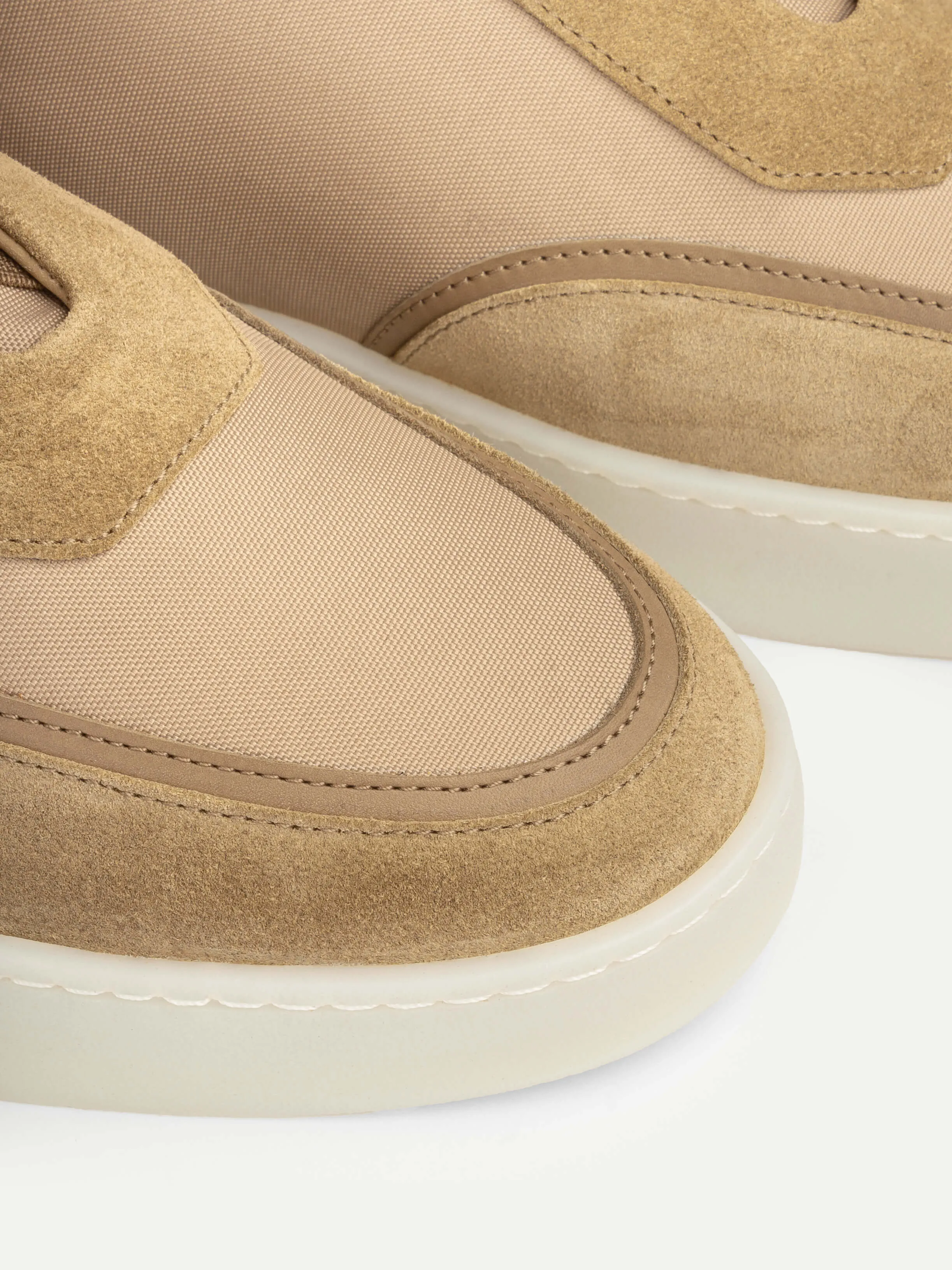 Beige Leisure Sneaker