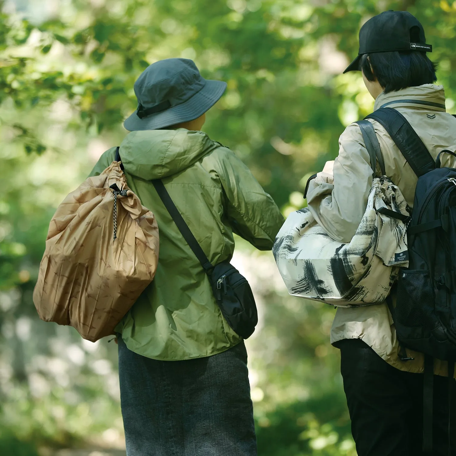 shupatto | packable bag | flying birds