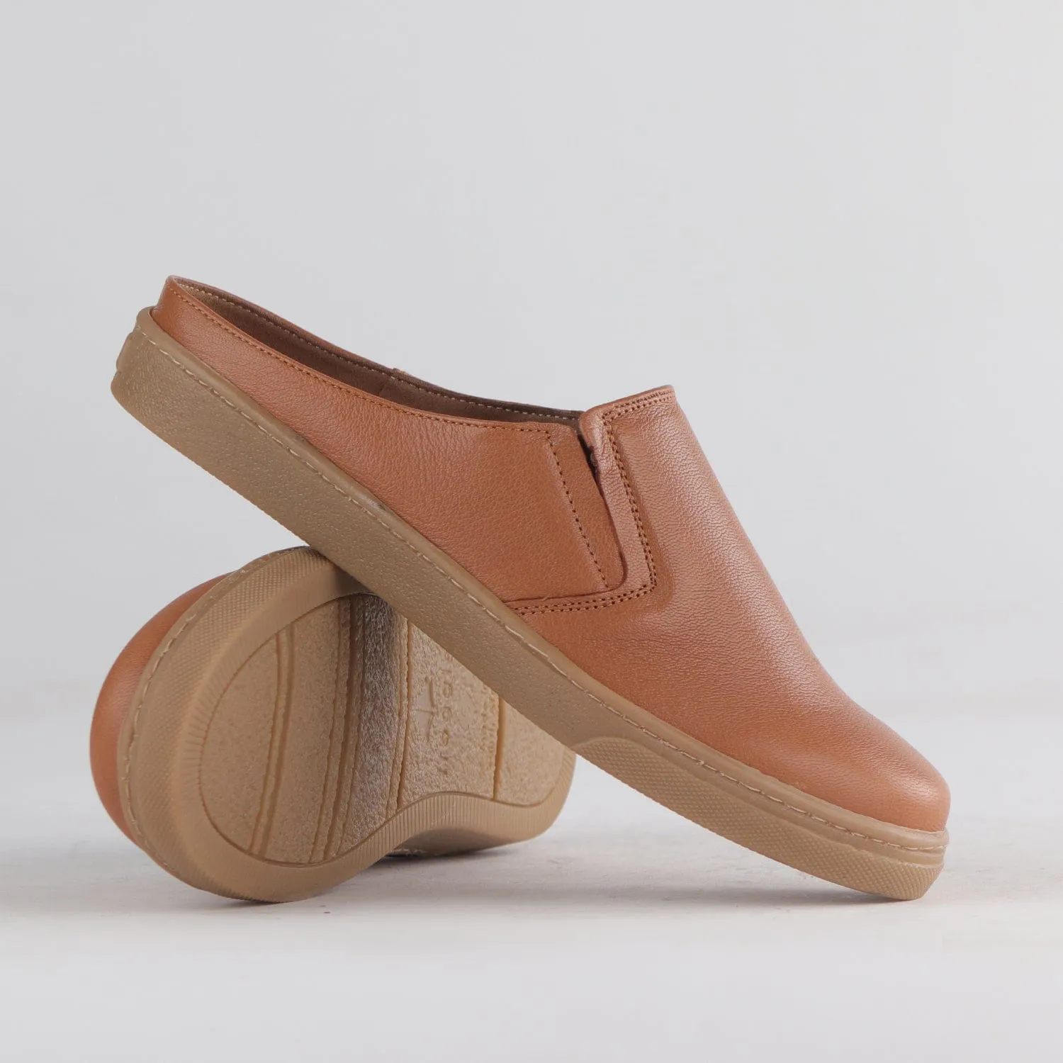 Slip-on sneakers with Removable Footbed in Tan - 12797