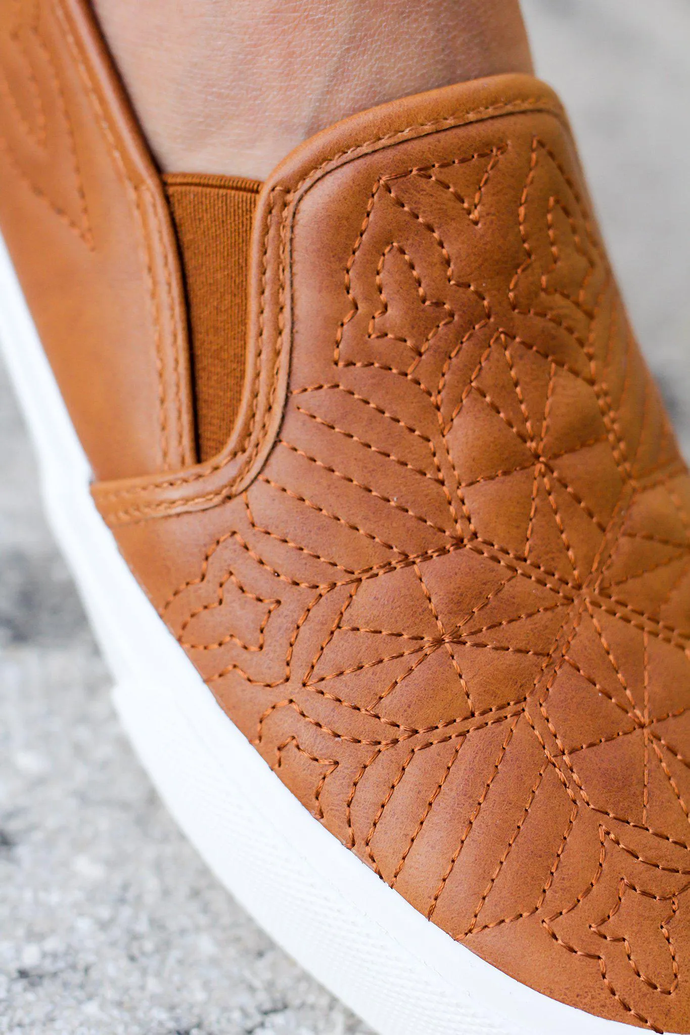 Sloan Tan Sneakers