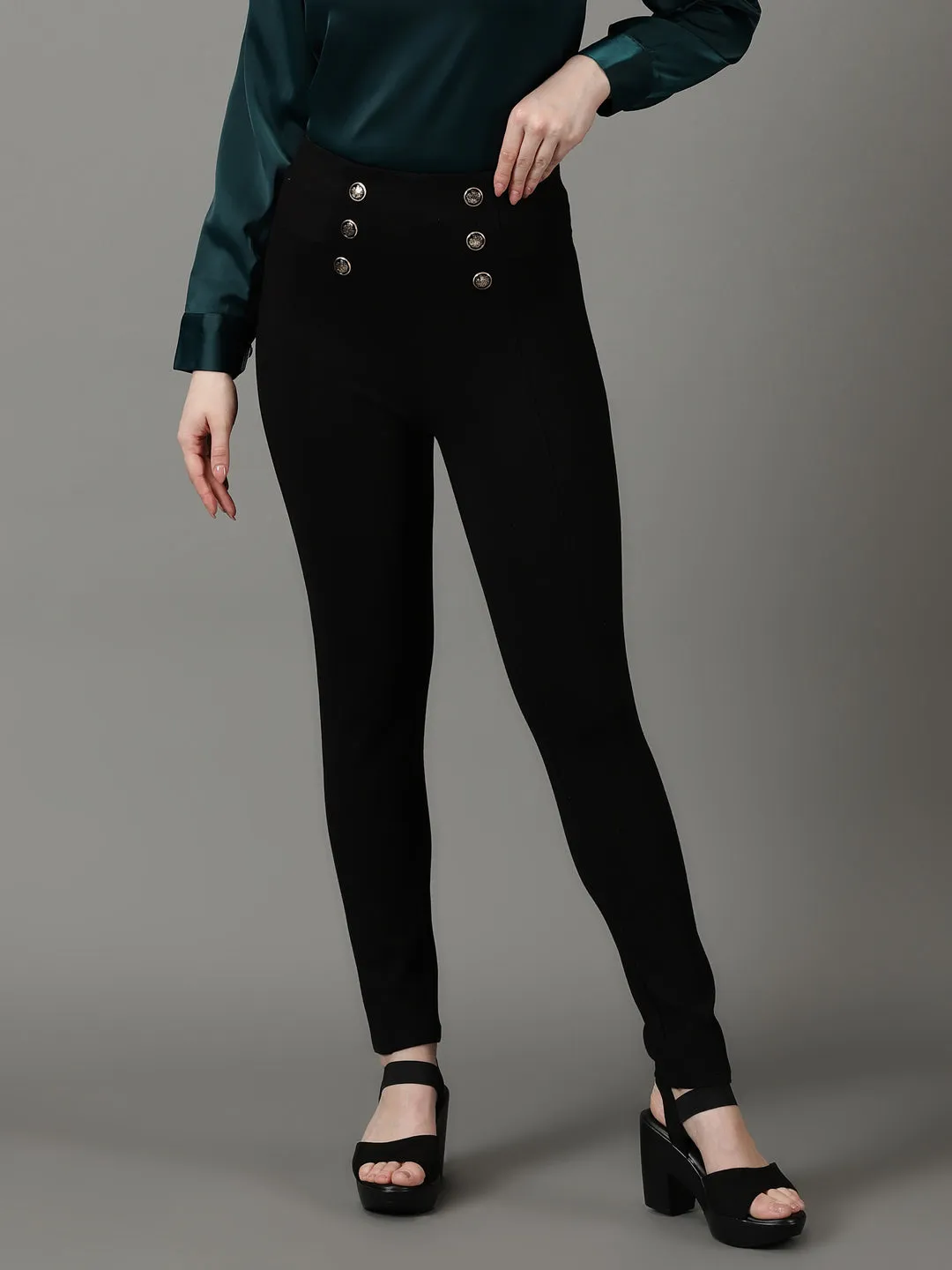 Women Black Solid Slim Fit Jeggings